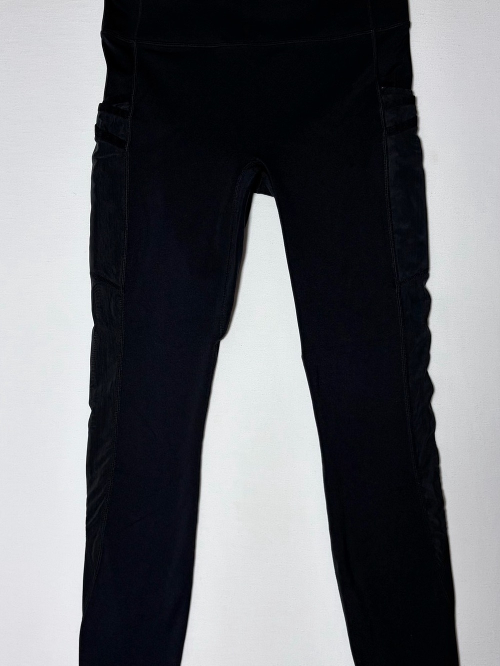 Motion 365 Fabletics High Waisted Leggings Women's Med Pockets Black Excellent